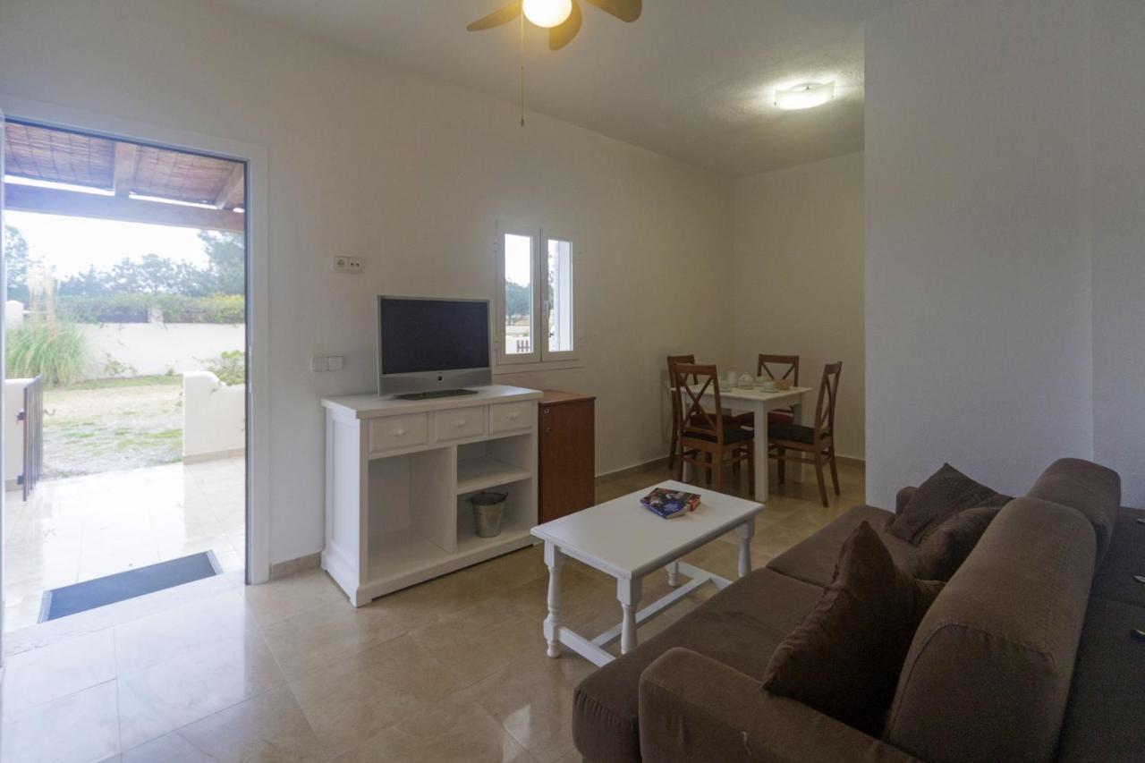Es Garrovers - Formentera Break San Ferrán de ses Roques Eksteriør bilde